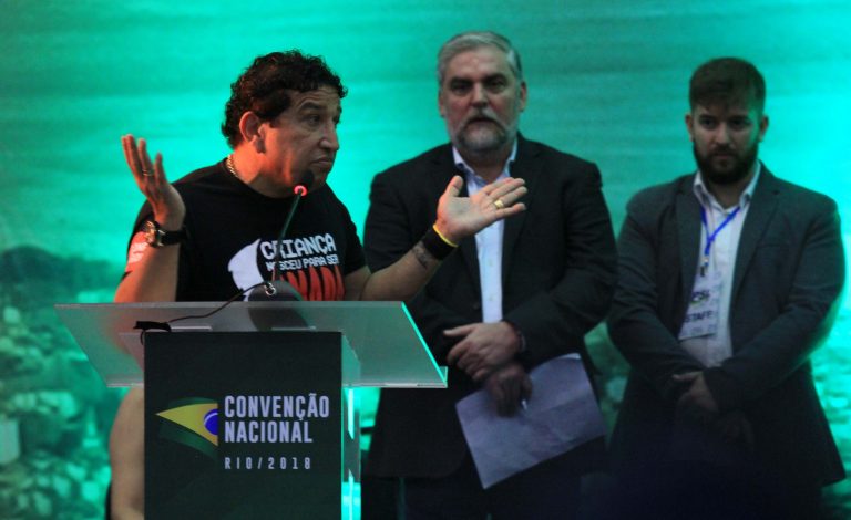 Em discurso, Magna Malta garante apoio a Jair Bolsonaro Em discurso, Magna Malta garante apoio a Jair Bolsonaro