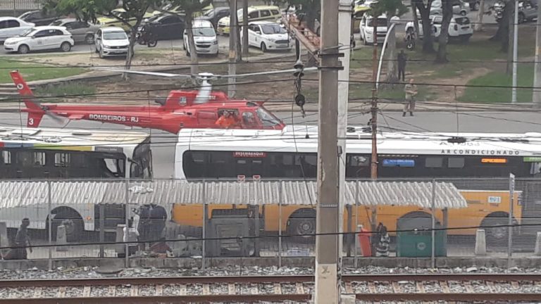 Maquinista foi resgatado após mais de sete horas Maquinista foi resgatado após mais de sete horas