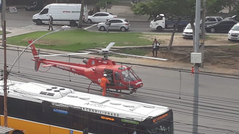 Maquinista foi resgatado após mais de sete horas Maquinista foi resgatado após mais de sete horas