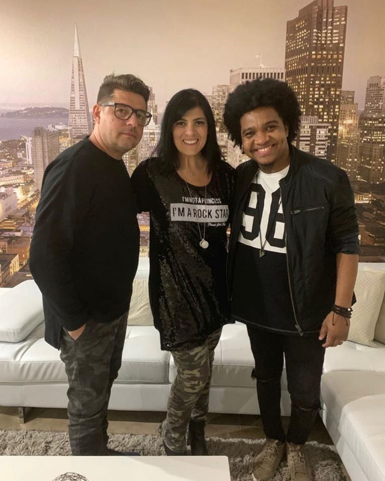 Fernanda Brum está nos EUA para gravar seu novo álbum Fernanda Brum está nos EUA para gravar seu novo álbum