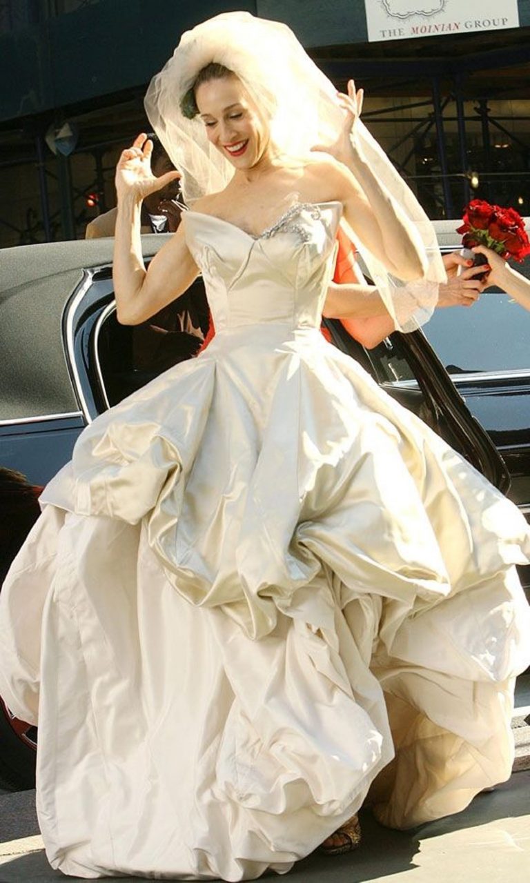 O magnífico estilo de Carrie em Sex in the City O magnífico estilo de Carrie em Sex in the City