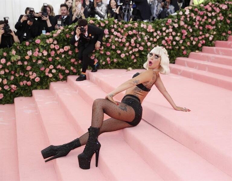 Famosos ousaram no look para o Met Gala 2019 Famosos ousaram no look para o Met Gala 2019