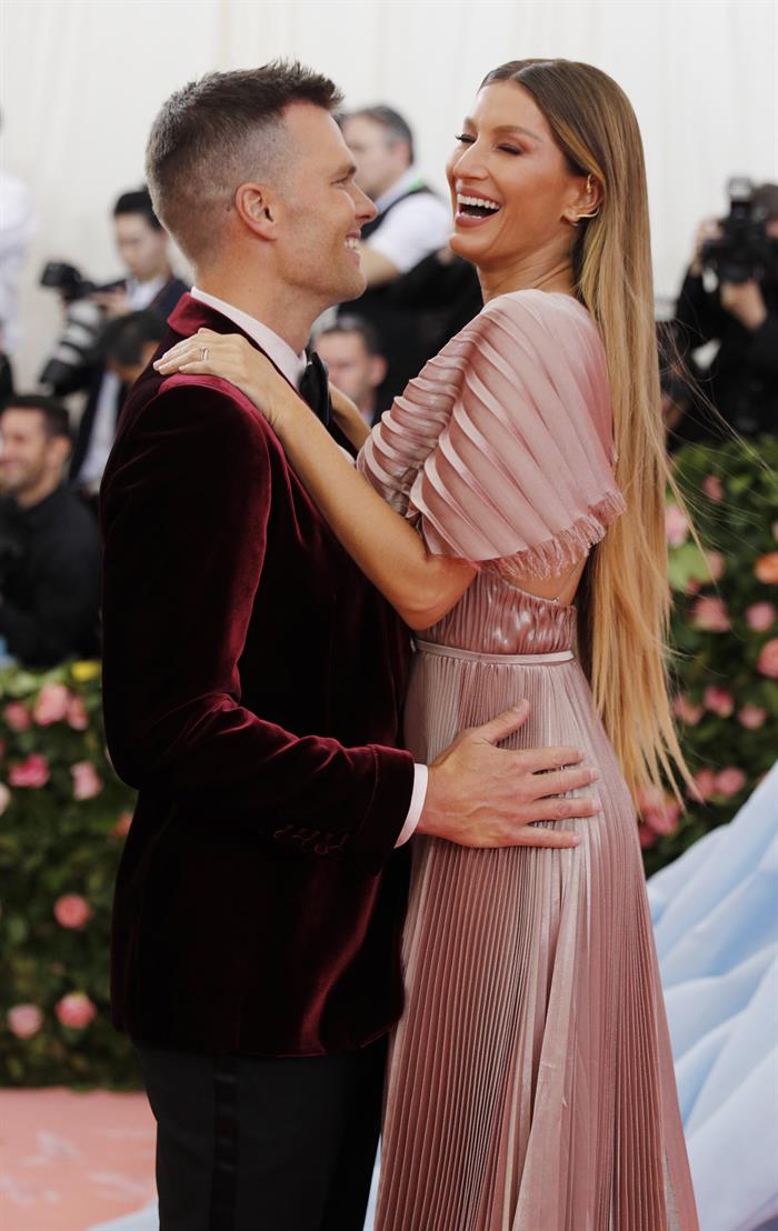 Famosos ousaram no look para o Met Gala 2019 Famosos ousaram no look para o Met Gala 2019