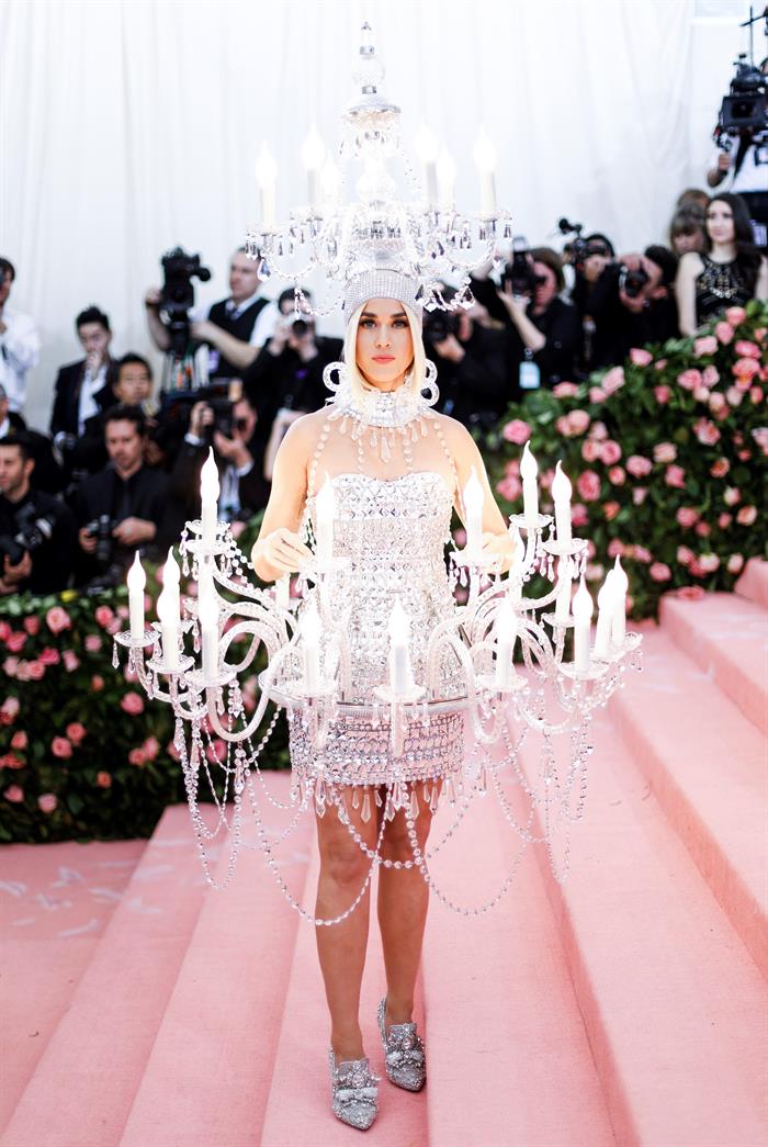 Famosos ousaram no look para o Met Gala 2019 Famosos ousaram no look para o Met Gala 2019