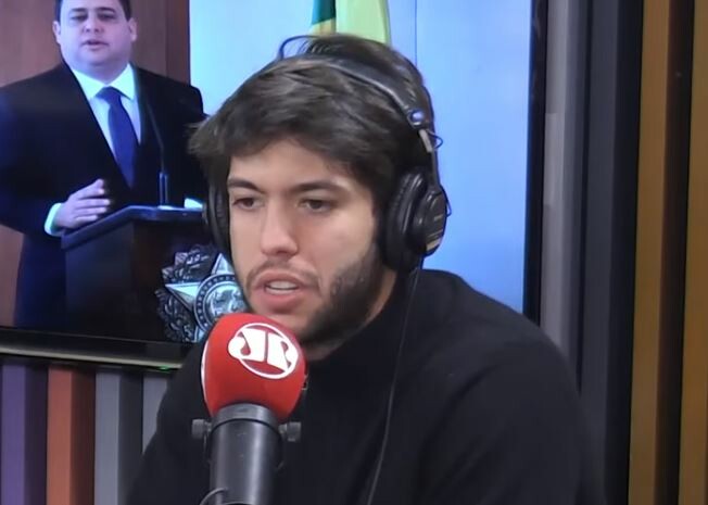 Internautas apoiaram Caio Coppolla após discussão no Morning Show Internautas apoiaram Caio Coppolla após discussão no Morning Show