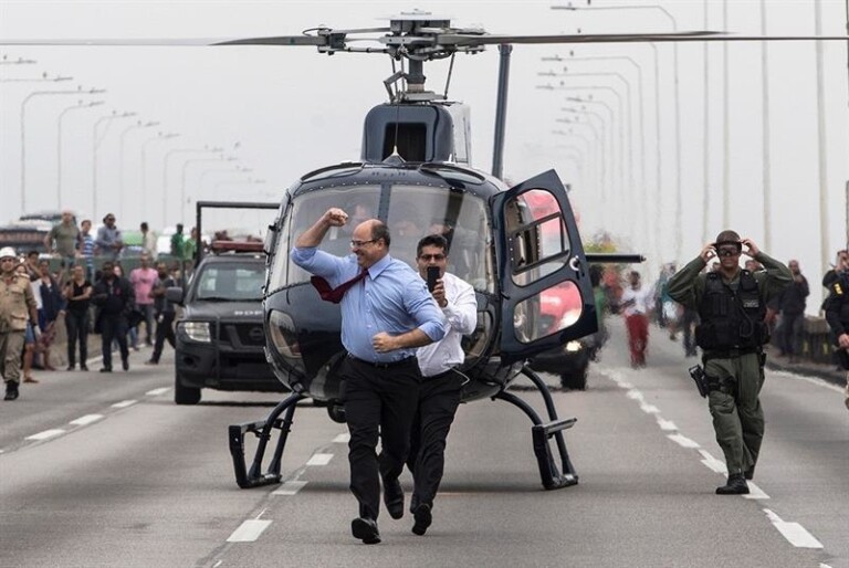 Governador Wilson Witzel chega na ponte Rio-Niterói Governador Wilson Witzel chega na ponte Rio-Niterói
