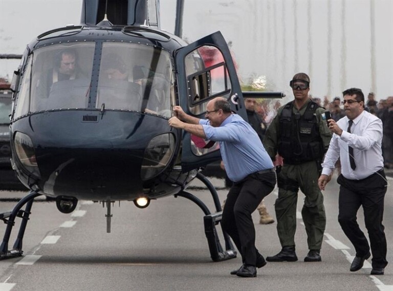 Governador Wilson Witzel chega na ponte Rio-Niterói Governador Wilson Witzel chega na ponte Rio-Niterói