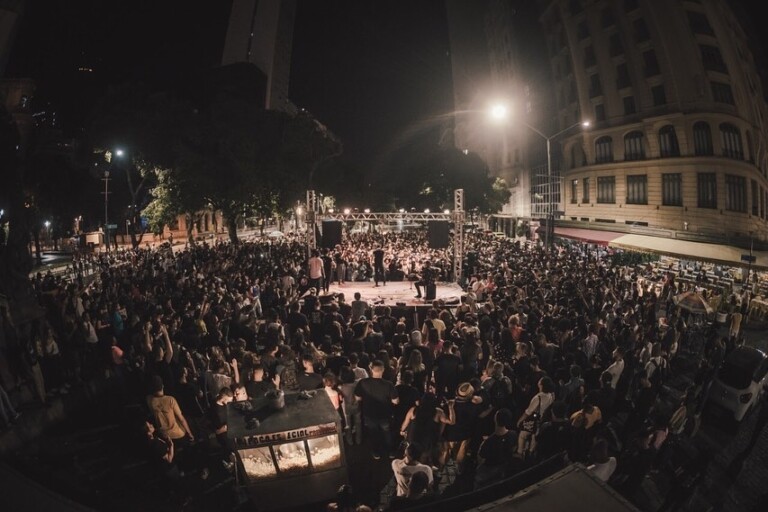 Céu na Terra Movement reúne 5 mil pessoas no Rio de Janeiro Céu na Terra Movement reúne 5 mil pessoas no Rio de Janeiro