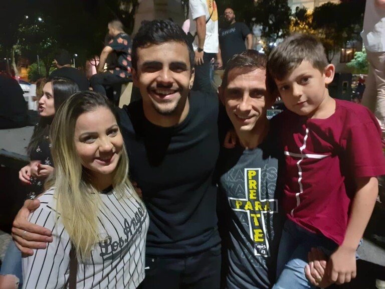 Céu na Terra Movement reúne 5 mil pessoas no Rio de Janeiro Céu na Terra Movement reúne 5 mil pessoas no Rio de Janeiro