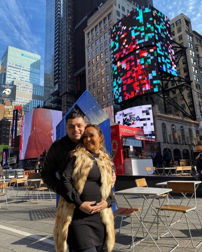 Bruna Karla e o marido fazem passeio por Nova Iorque Bruna Karla e o marido fazem passeio por Nova Iorque