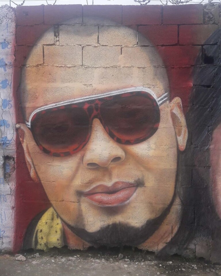 Artista cria mural gospel com artistas famosos Artista cria mural gospel com artistas famosos