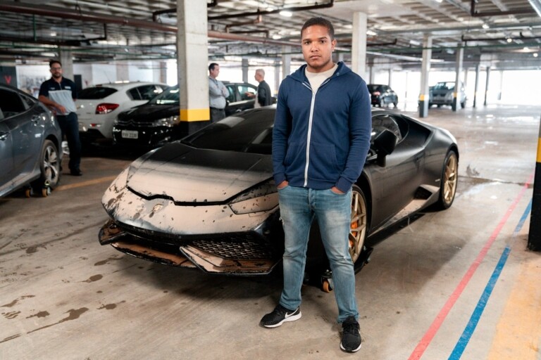 Responsável pelo carro desmaiou ao ver estragos Responsável pelo carro desmaiou ao ver estragos