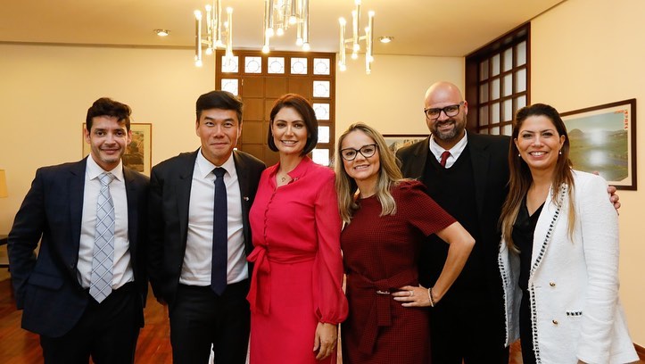 Michelle Bolsonaro e ministros se reúnem na Embaixada de Israel Michelle Bolsonaro e ministros se reúnem na Embaixada de Israel