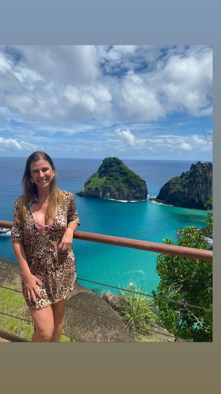 Flávio Bolsonaro e família curtem Fernando de Noronha Flávio Bolsonaro e família curtem Fernando de Noronha
