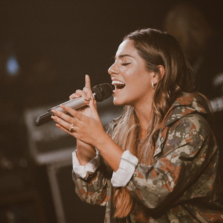 Gabriela Rocha Gabriela Rocha