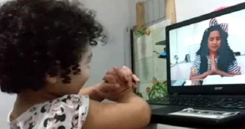 Vaneyse promove atividades para a garotada pelo Facebook Vaneyse promove atividades para a garotada pelo Facebook