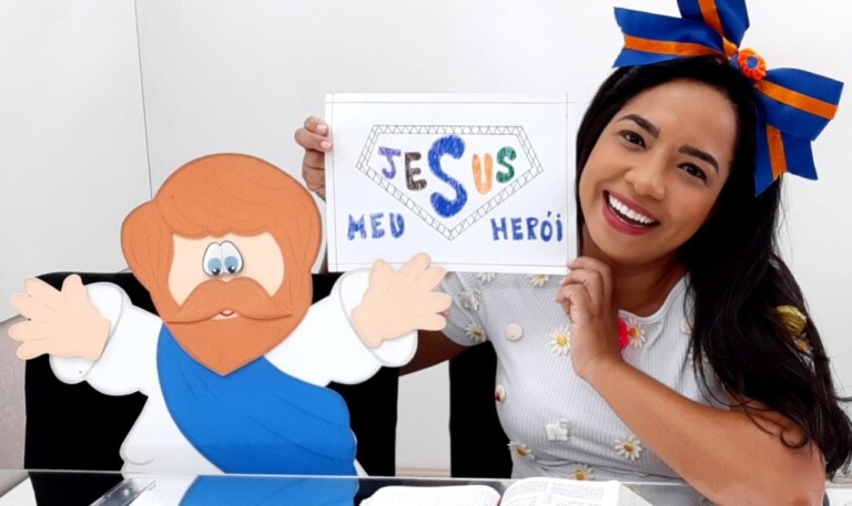 Vaneyse promove atividades para a garotada pelo Facebook Vaneyse promove atividades para a garotada pelo Facebook