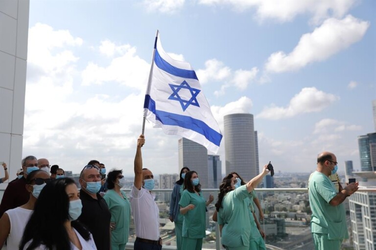 Israelenses celebram Dia da Independência