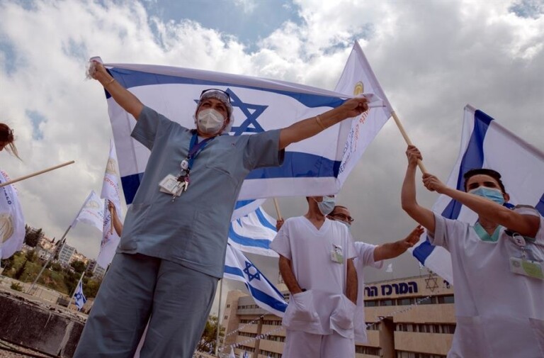 Israelenses celebram Dia da Independência
