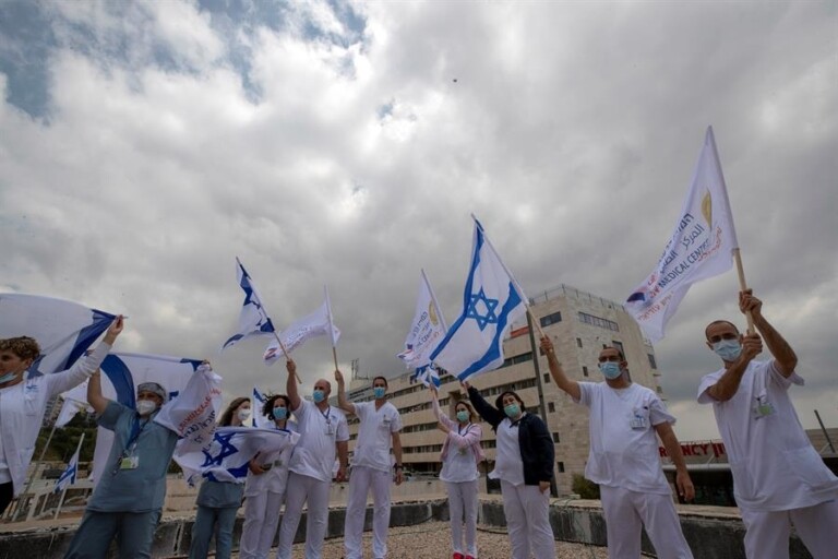 Israelenses celebram Dia da Independência