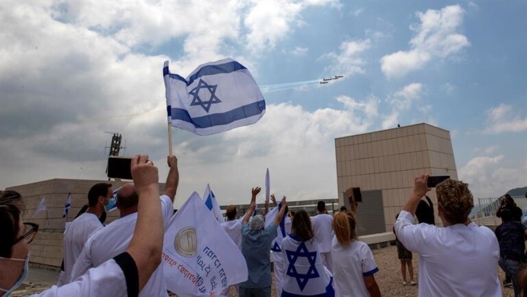 Israelenses celebram Dia da Independência